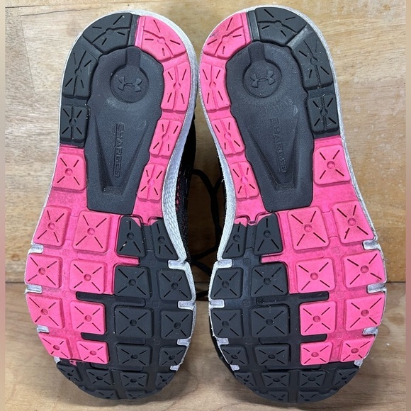 Under Armour CHARGED ROGUE Womens Size 6 Running Shoes Sneakers Black Pink - Picture 7 of 9